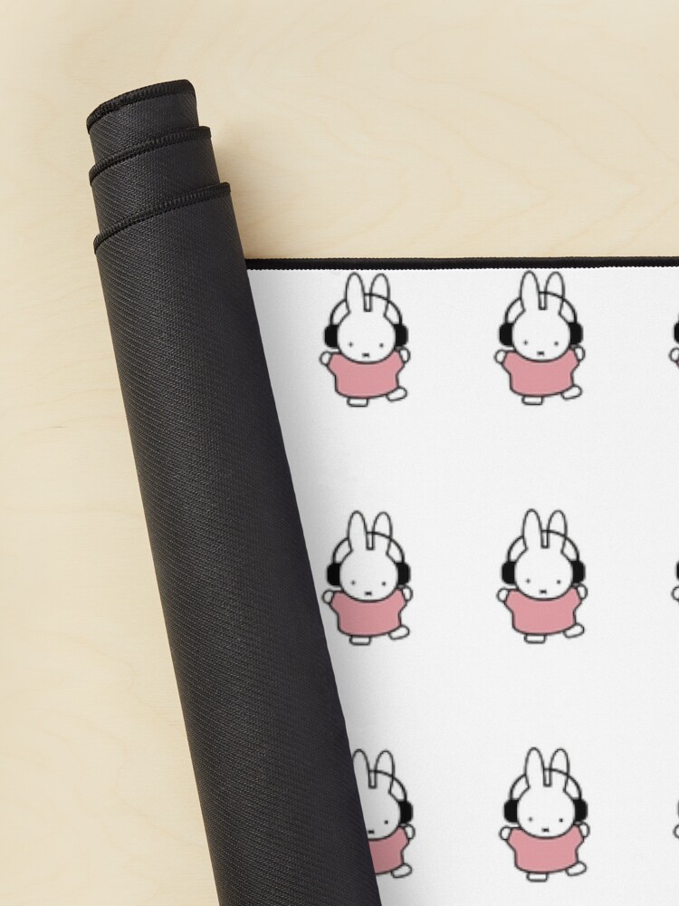 urdesk mat rolltall portrait750x1000 36 - Miffy Merch