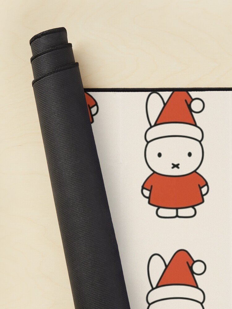 urdesk mat rolltall portrait750x1000 41 - Miffy Merch
